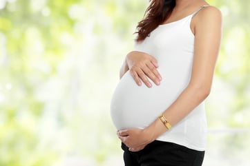 Puis-je tomber enceinte après une plastie abdominale ?